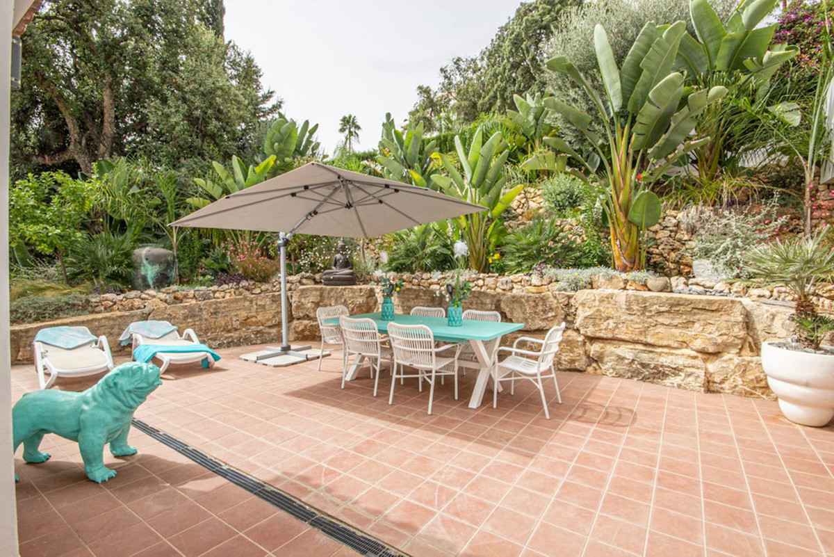 4 Bed Townhouse for sale in La Mairena Costa Del Sol, Málaga, Spain