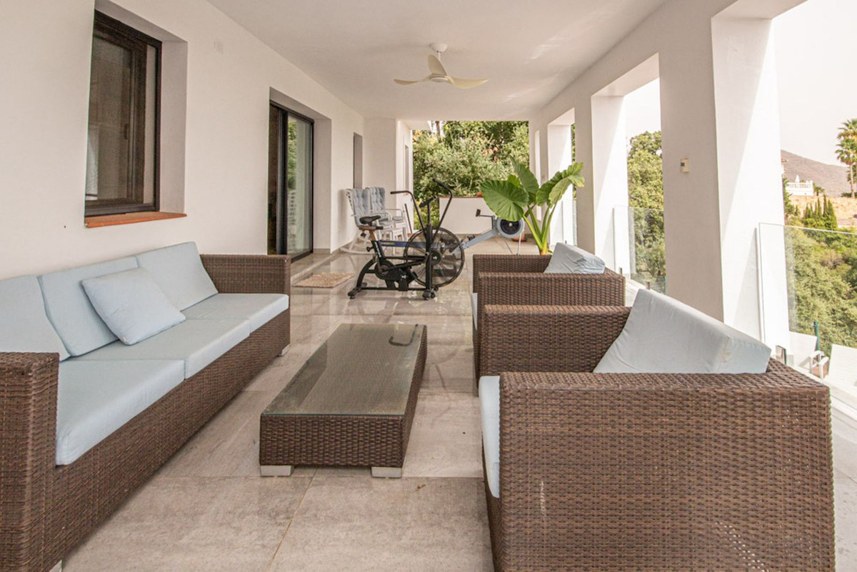 4 Bed Townhouse for sale in La Mairena Costa Del Sol, Málaga, Spain