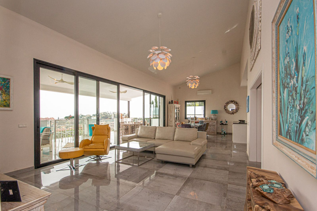 4 Bed Townhouse for sale in La Mairena Costa Del Sol, Málaga, Spain