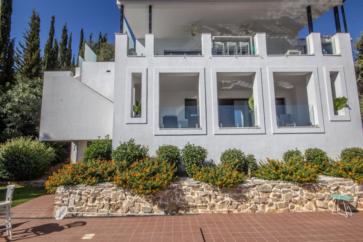 4 Bed Townhouse for sale in La Mairena Costa Del Sol, Málaga, Spain