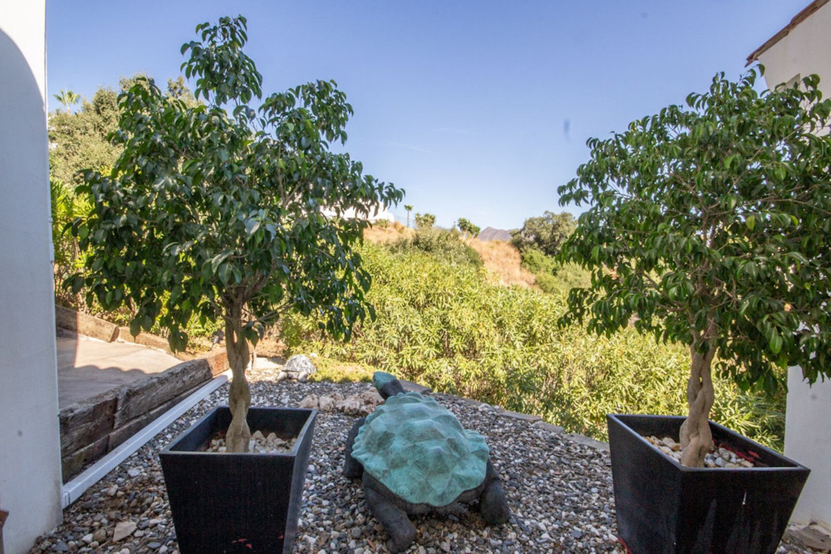 4 Bed Townhouse for sale in La Mairena Costa Del Sol, Málaga, Spain