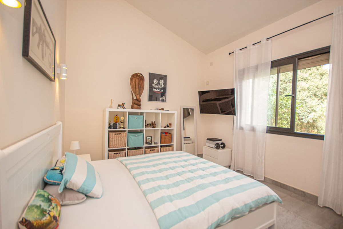 4 Bed Townhouse for sale in La Mairena Costa Del Sol, Málaga, Spain