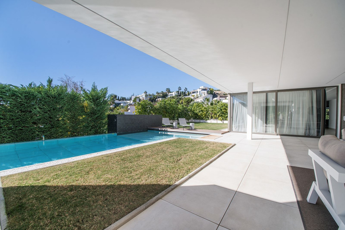 Se vende Villa - Chalet de 5 dormitorios en Costa Del Sol, Málaga, España