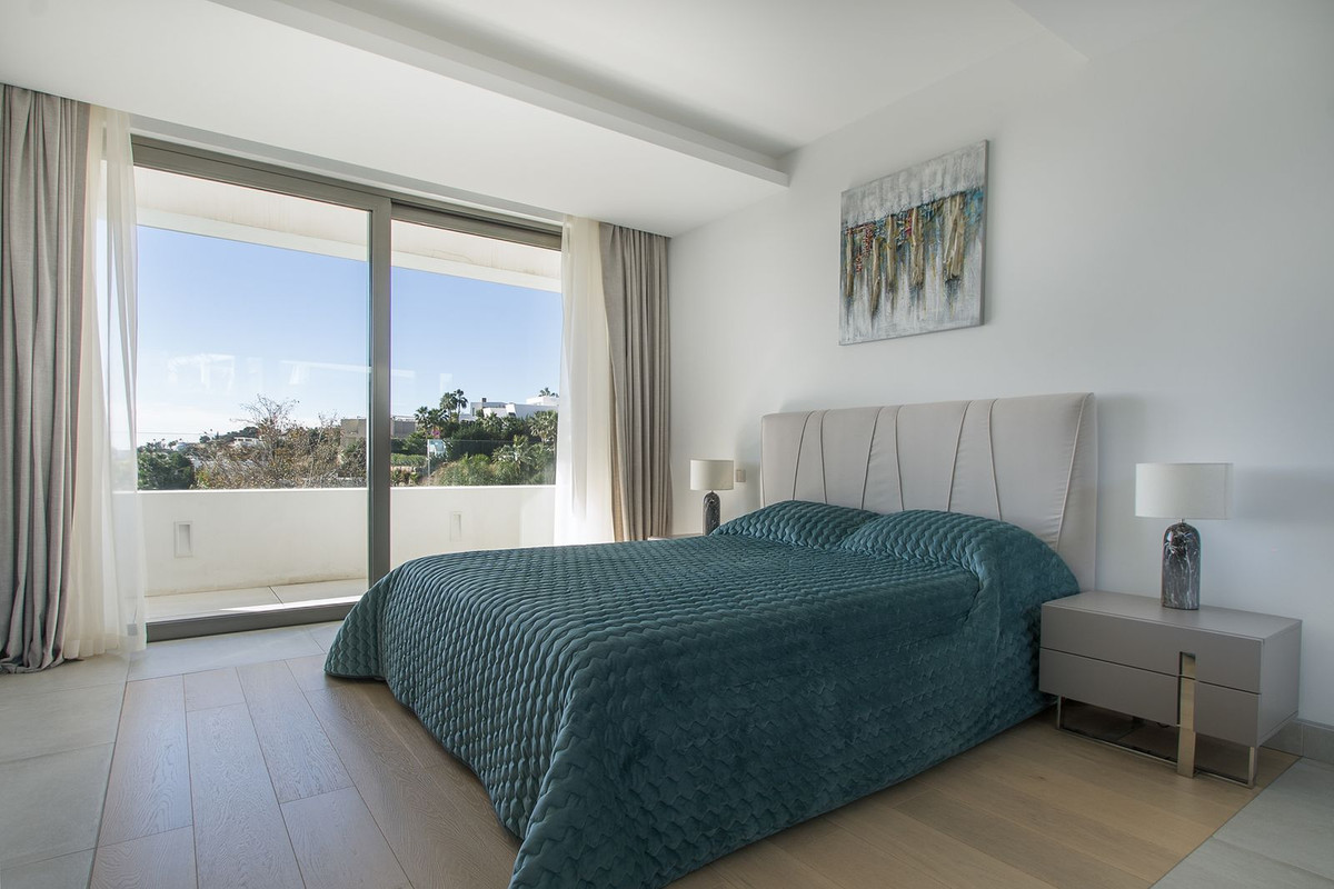 Se vende Villa - Chalet de 5 dormitorios en Costa Del Sol, Málaga, España