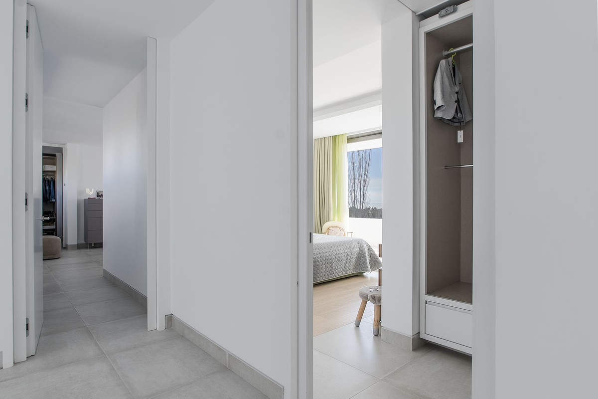 Se vende Villa - Chalet de 5 dormitorios en Costa Del Sol, Málaga, España