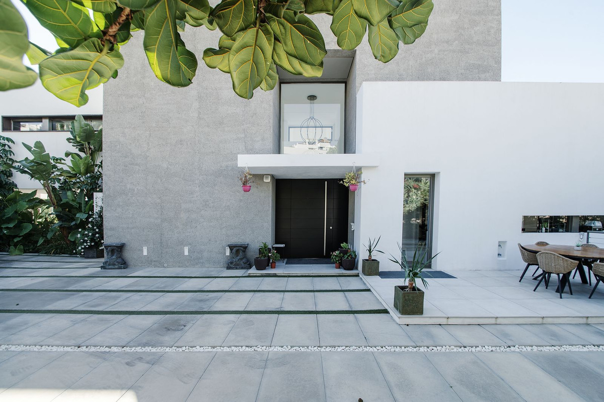 Se vende Villa - Chalet de 5 dormitorios en Costa Del Sol, Málaga, España
