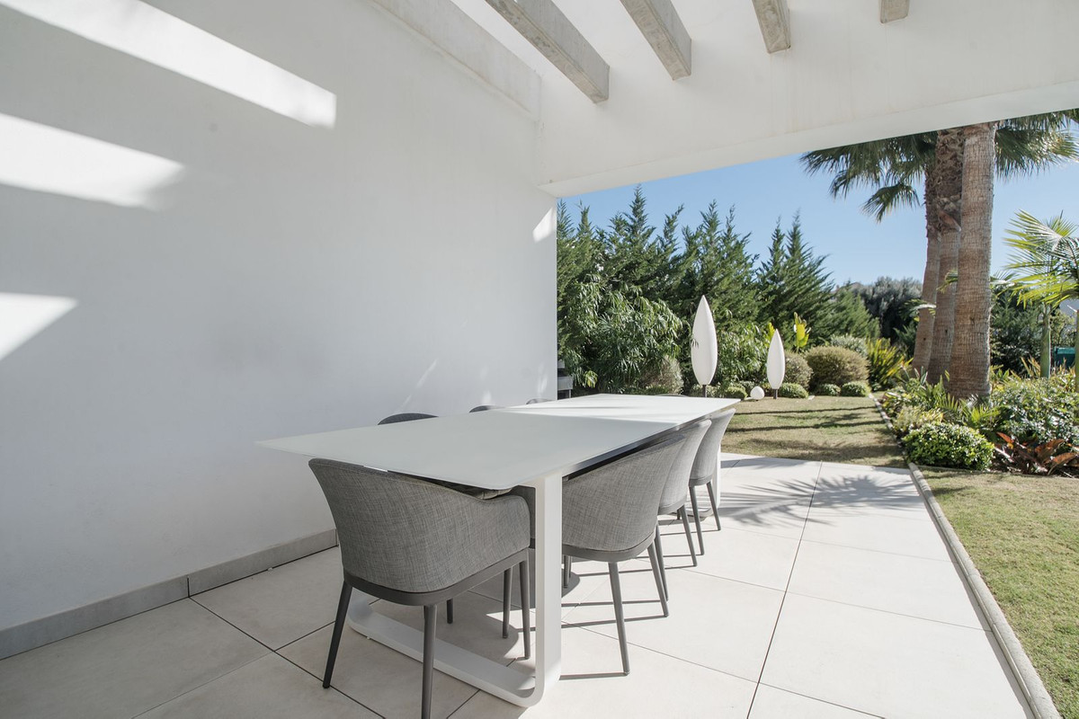 Se vende Villa - Chalet de 5 dormitorios en Costa Del Sol, Málaga, España