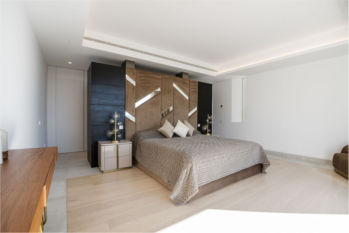 Se vende Villa - Chalet de 5 dormitorios en Costa Del Sol, Málaga, España