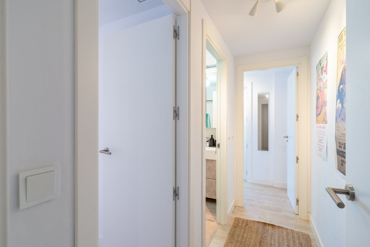 Se vende Apartamento Planta Media de 2 dormitorios en Costa Del Sol, Málaga, España