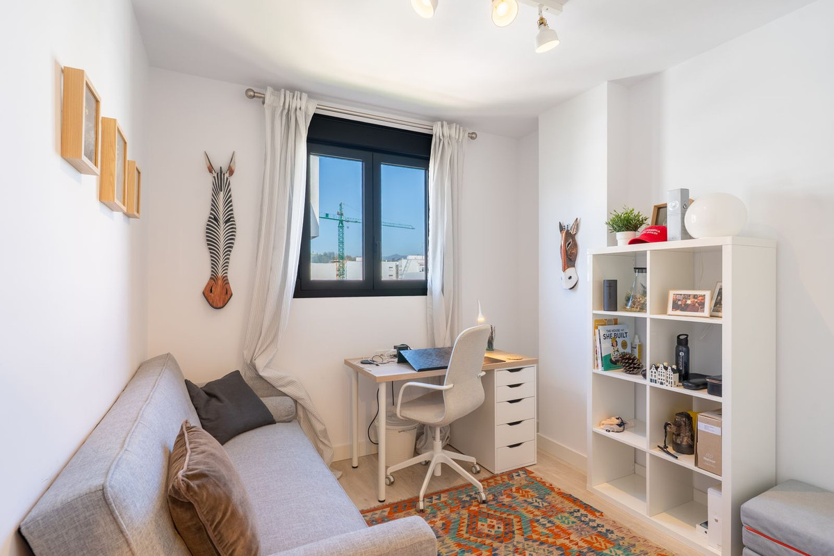 Se vende Apartamento Planta Media de 2 dormitorios en Costa Del Sol, Málaga, España