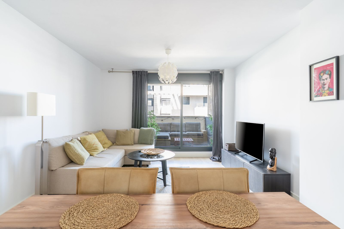 Se vende Apartamento Planta Media de 2 dormitorios en Costa Del Sol, Málaga, España