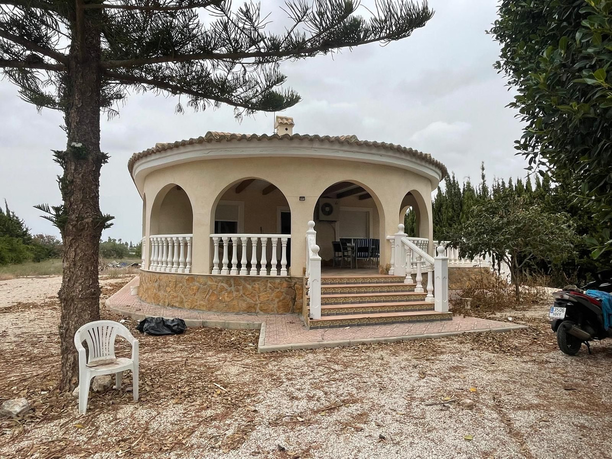 3 Bed Townhouse for sale in Daya Vieja Costa Blanca, Alicante, Spain