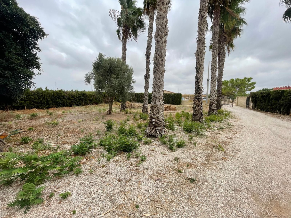 3 Bed Townhouse for sale in Daya Vieja Costa Blanca, Alicante, Spain