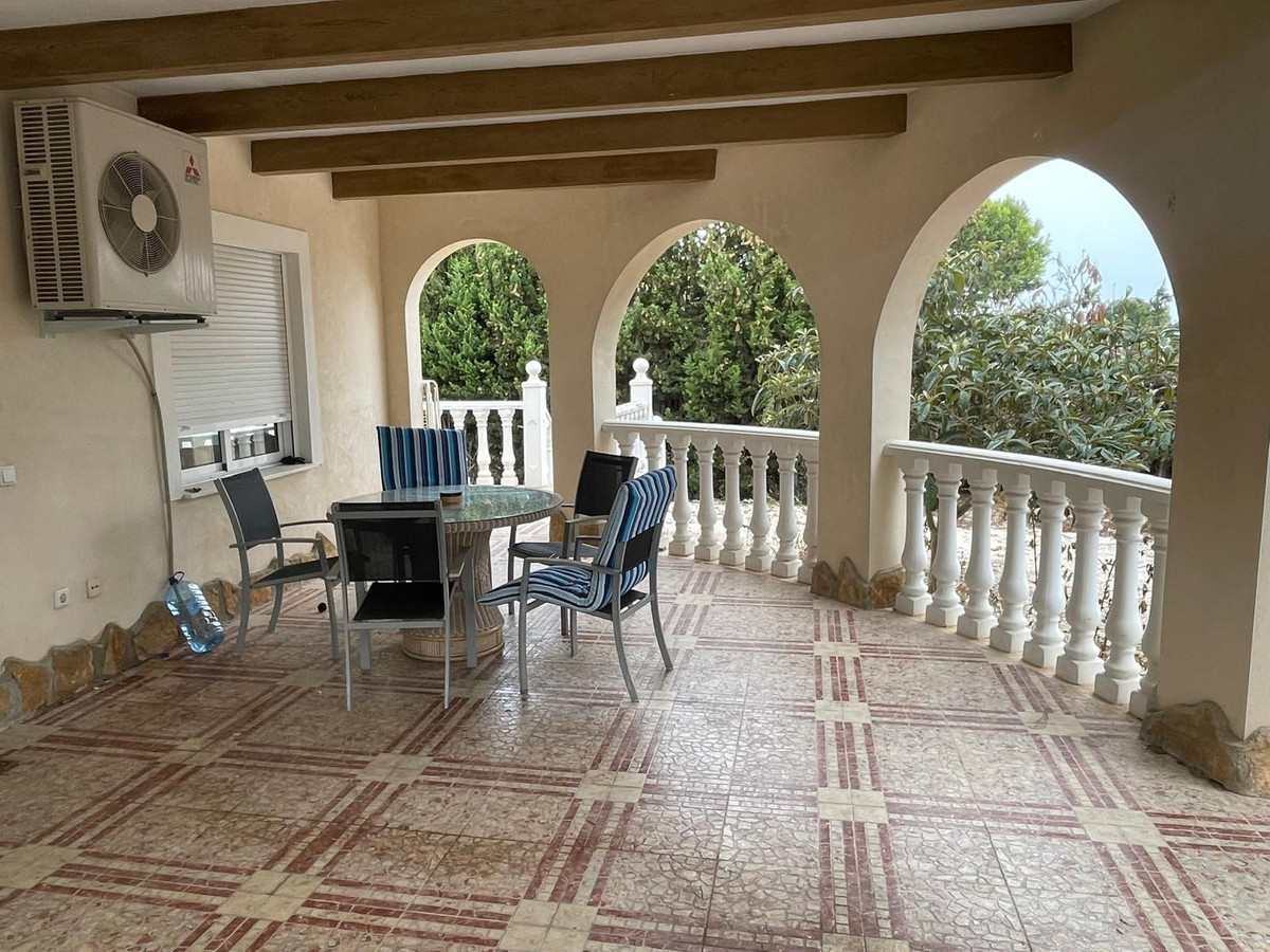 3 Bed Townhouse for sale in Daya Vieja Costa Blanca, Alicante, Spain