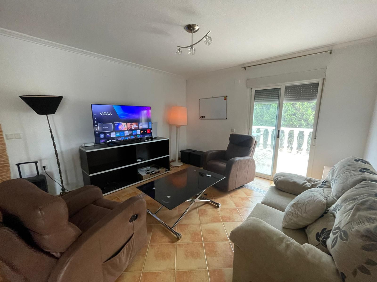 3 Bed Townhouse for sale in Daya Vieja Costa Blanca, Alicante, Spain