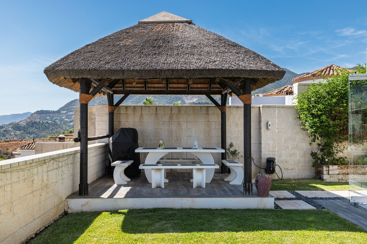 4 Bed Townhouse for sale in Mijas Costa Costa Del Sol, Málaga, Spain
