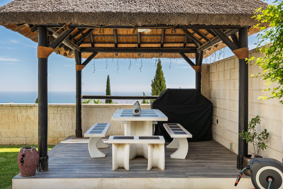 4 Bed Townhouse for sale in Mijas Costa Costa Del Sol, Málaga, Spain