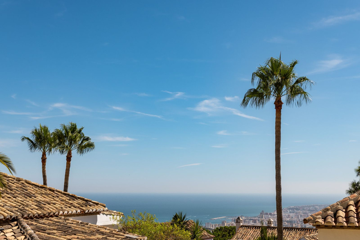 4 Bed Townhouse for sale in Mijas Costa Costa Del Sol, Málaga, Spain