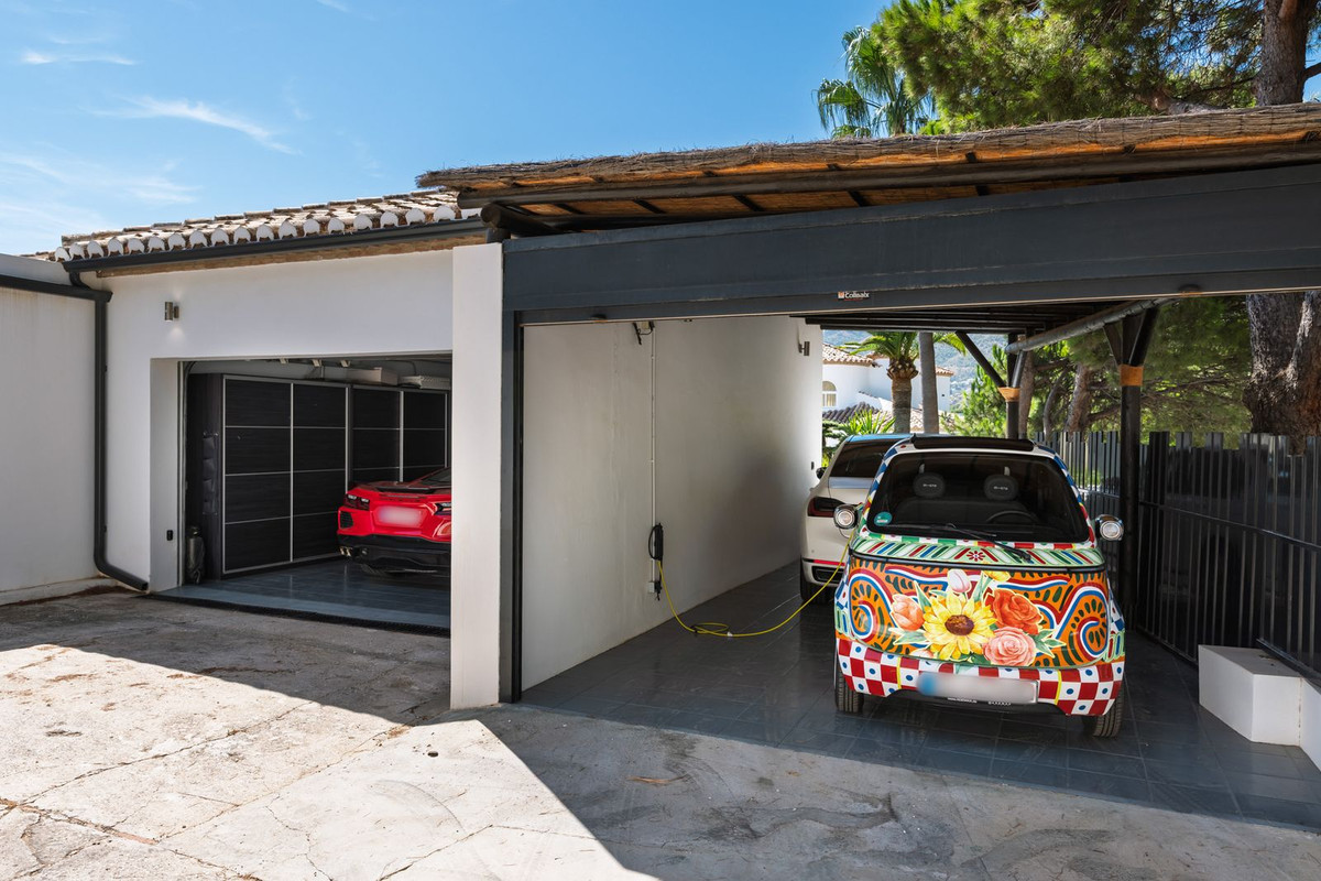 4 Bed Townhouse for sale in Mijas Costa Costa Del Sol, Málaga, Spain