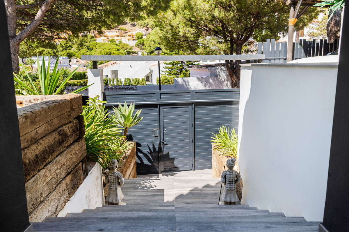 4 Bed Townhouse for sale in Mijas Costa Costa Del Sol, Málaga, Spain