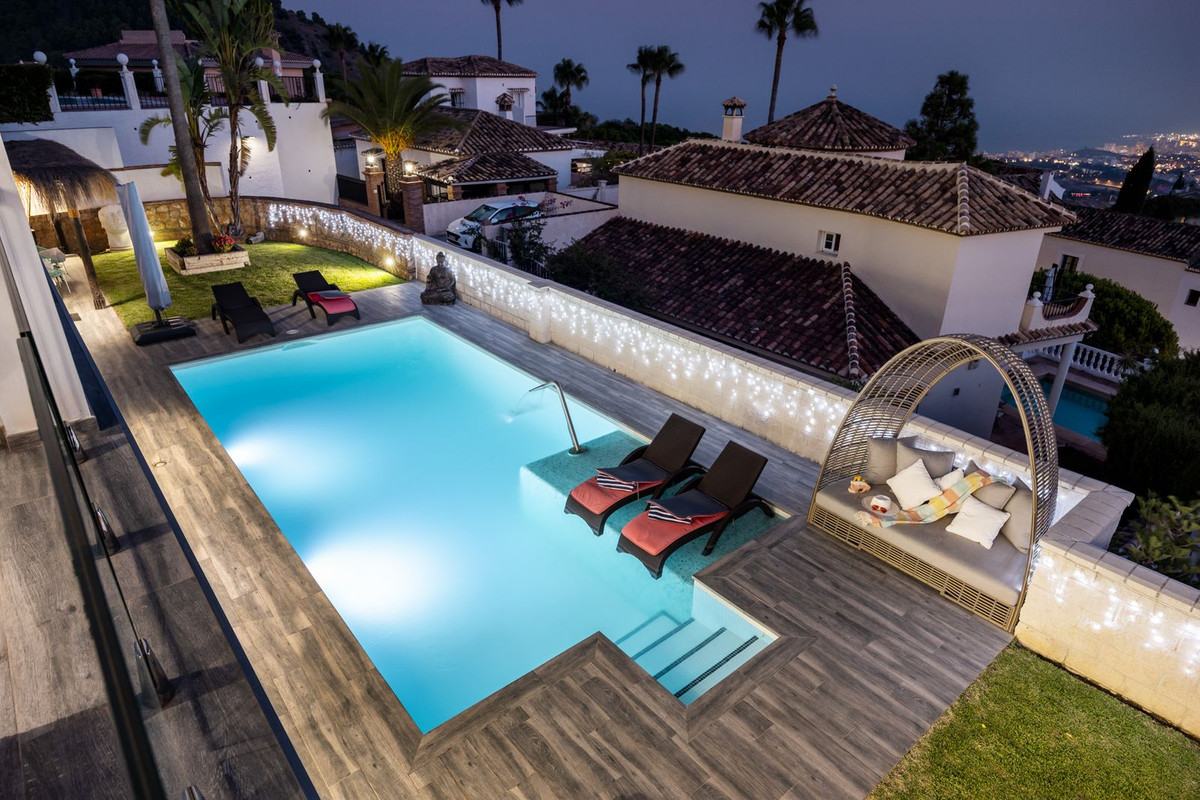 4 Bed Townhouse for sale in Mijas Costa Costa Del Sol, Málaga, Spain