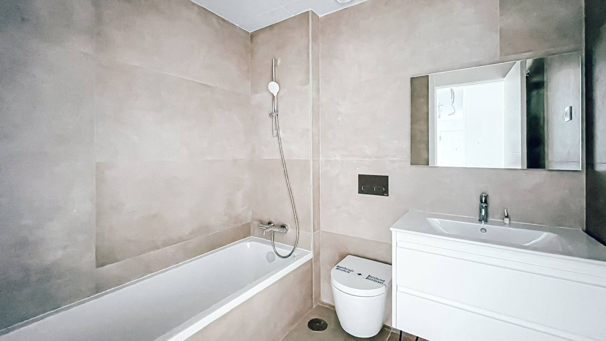 3 Bed Apartment for sale in Torremolinos Costa Del Sol, Málaga, Spain