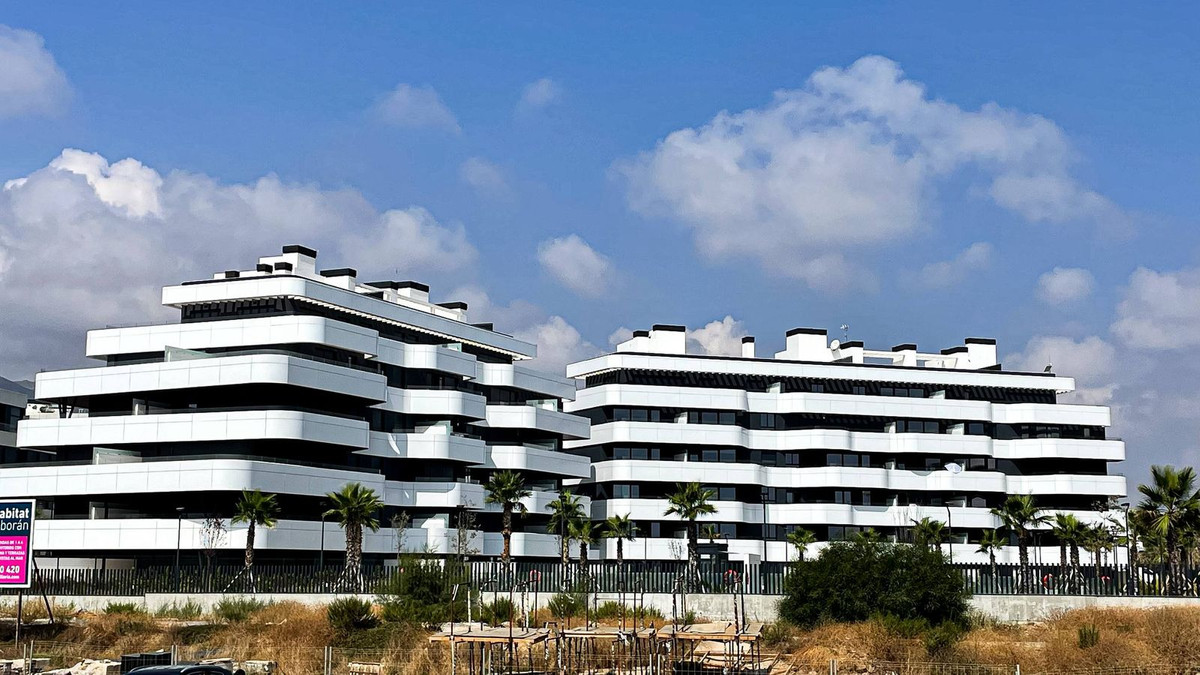 3 Bed Apartment for sale in Torremolinos Costa Del Sol, Málaga, Spain