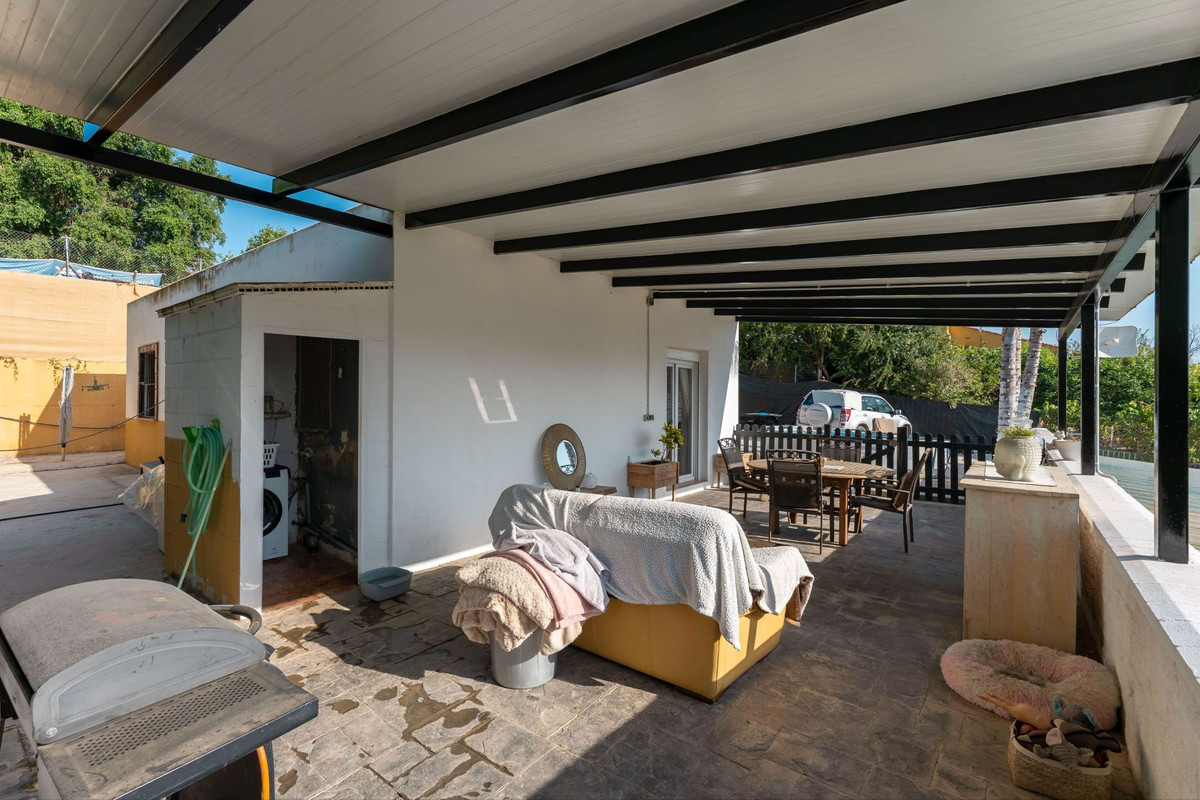 Se vende Finca - Cortijo de 3 dormitorios en Costa Del Sol, Málaga, España