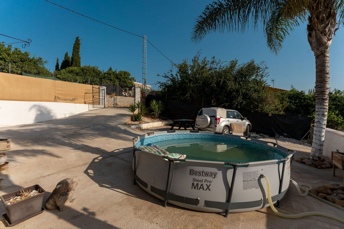 Se vende Finca - Cortijo de 3 dormitorios en Costa Del Sol, Málaga, España