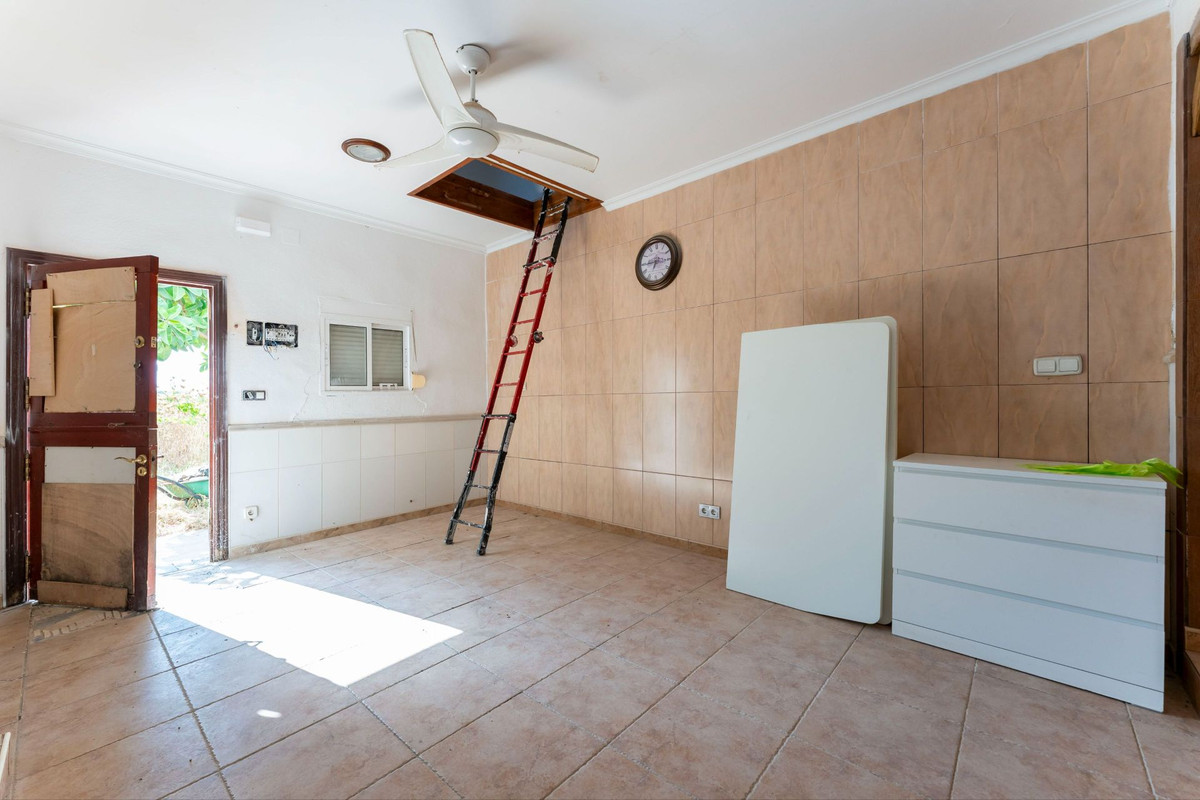 Se vende Finca - Cortijo de 3 dormitorios en Costa Del Sol, Málaga, España
