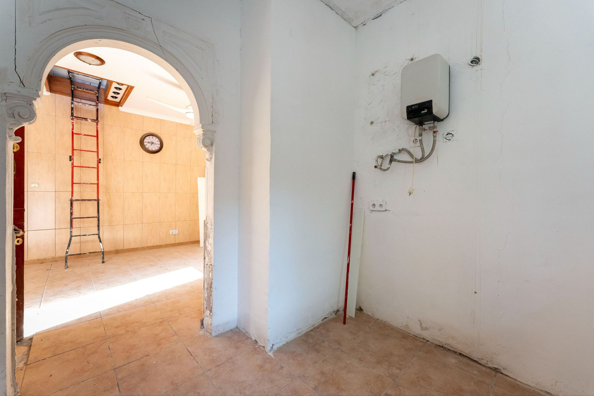 Se vende Finca - Cortijo de 3 dormitorios en Costa Del Sol, Málaga, España