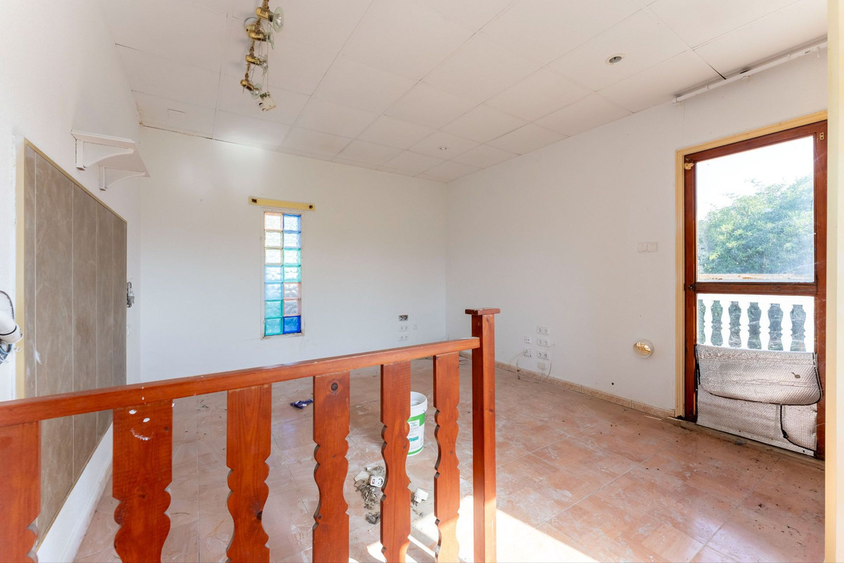 Se vende Finca - Cortijo de 3 dormitorios en Costa Del Sol, Málaga, España