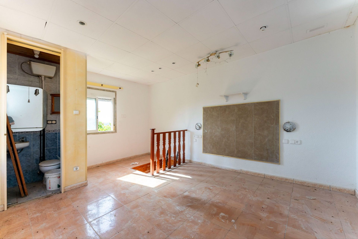 Se vende Finca - Cortijo de 3 dormitorios en Costa Del Sol, Málaga, España