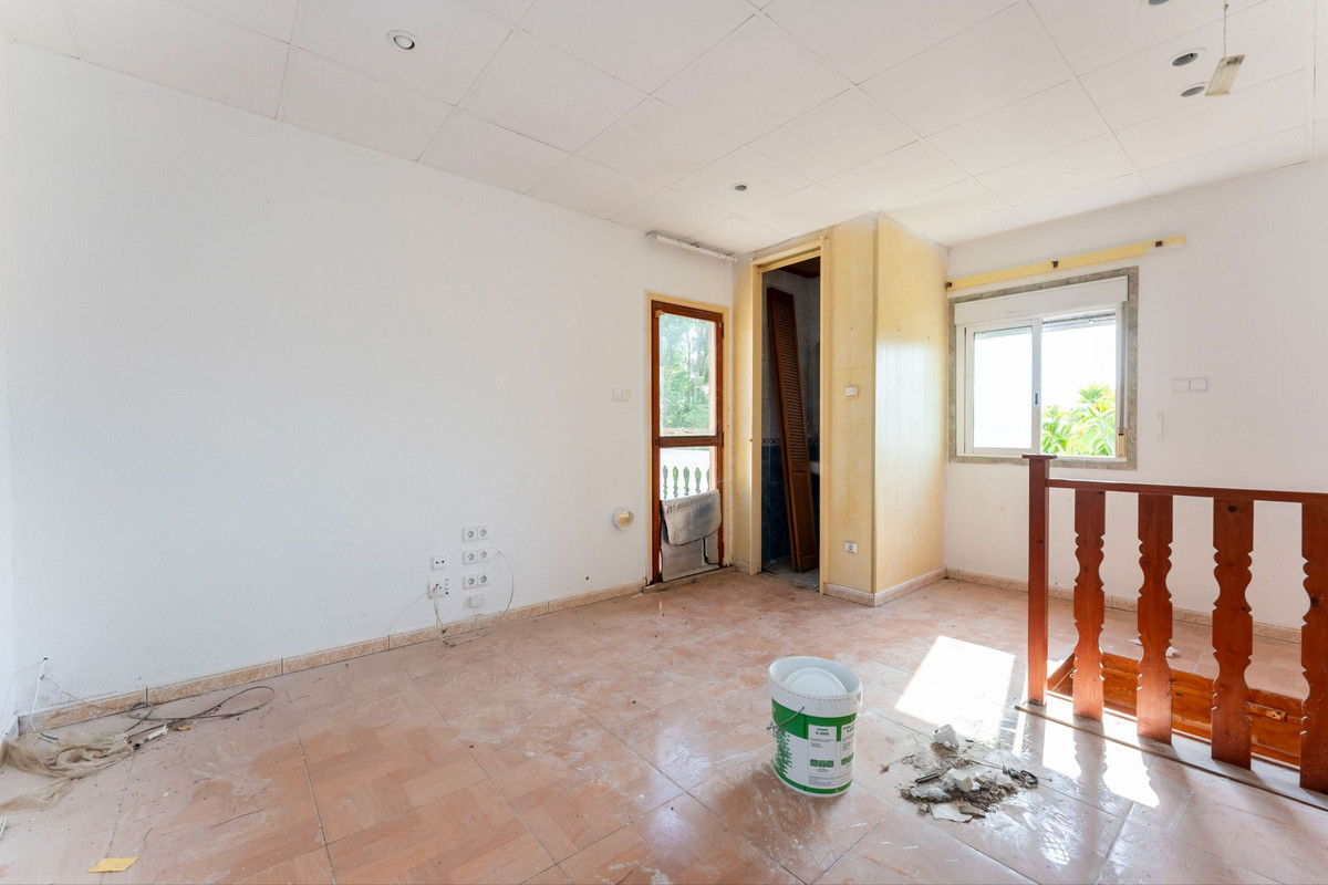 Se vende Finca - Cortijo de 3 dormitorios en Costa Del Sol, Málaga, España