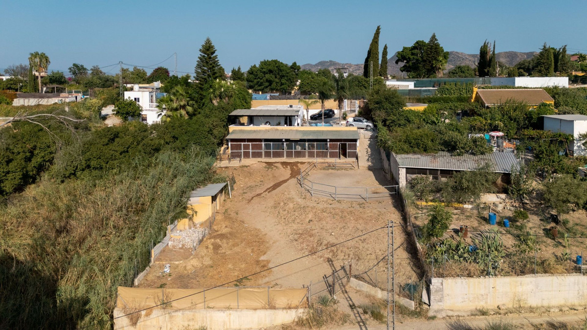 Se vende Finca - Cortijo de 3 dormitorios en Costa Del Sol, Málaga, España