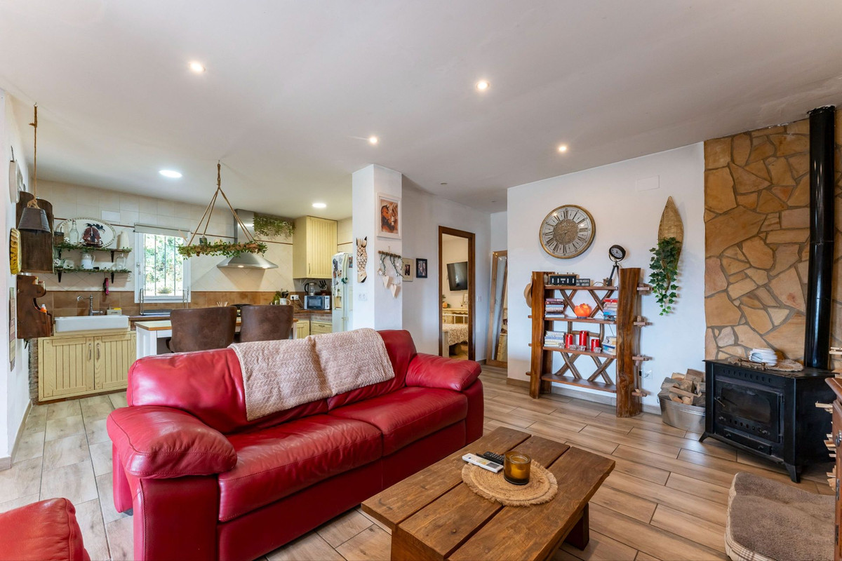 Se vende Finca - Cortijo de 3 dormitorios en Costa Del Sol, Málaga, España