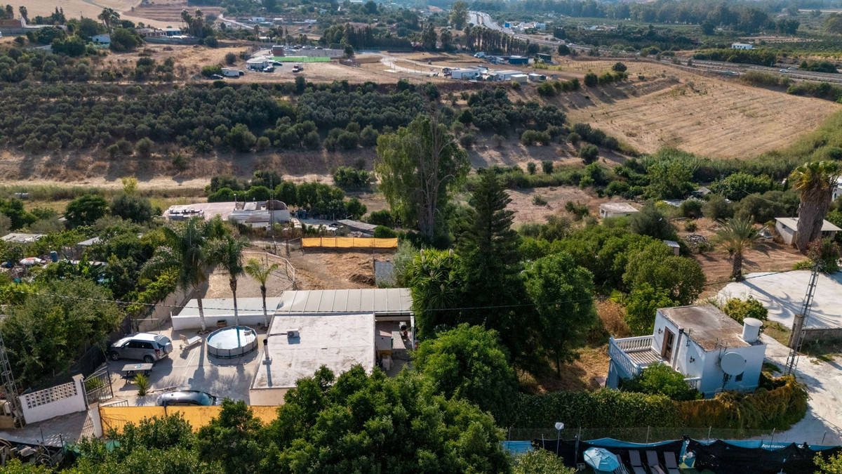 Se vende Finca - Cortijo de 3 dormitorios en Costa Del Sol, Málaga, España