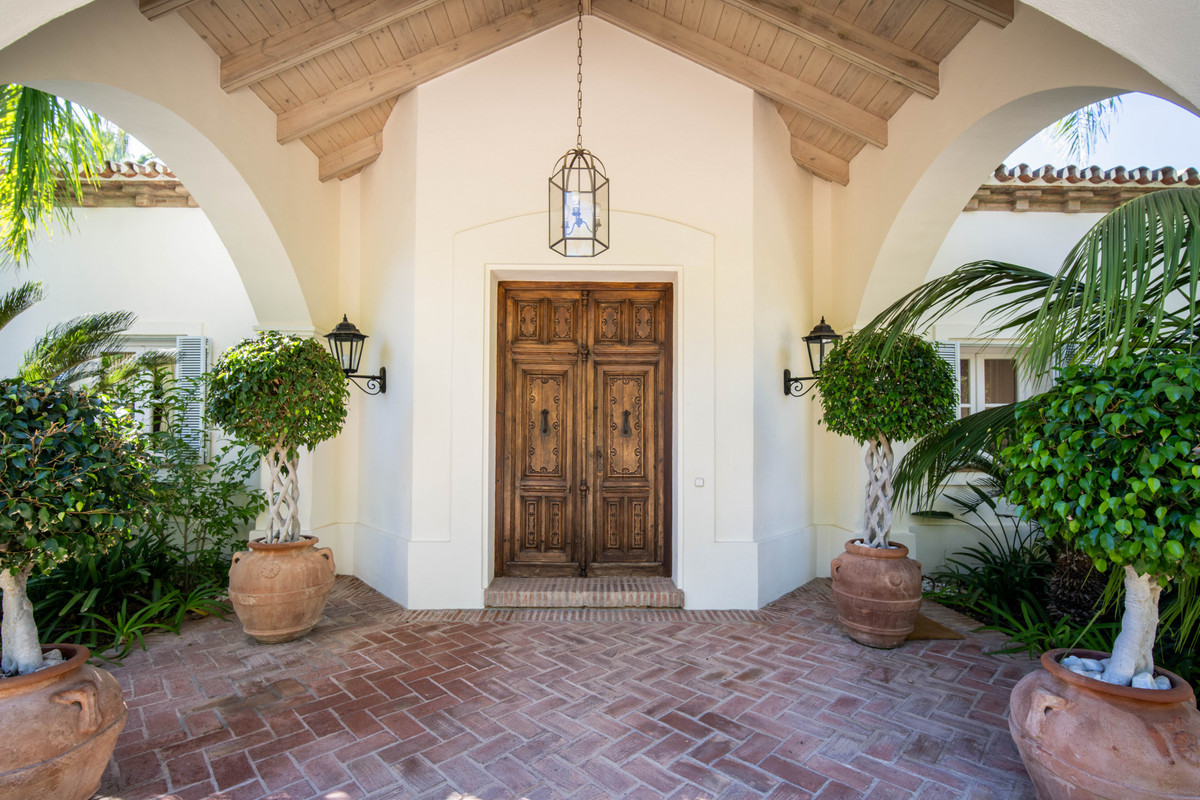 Se vende Villa - Chalet de 5 dormitorios en Costa Del Sol, Málaga, España