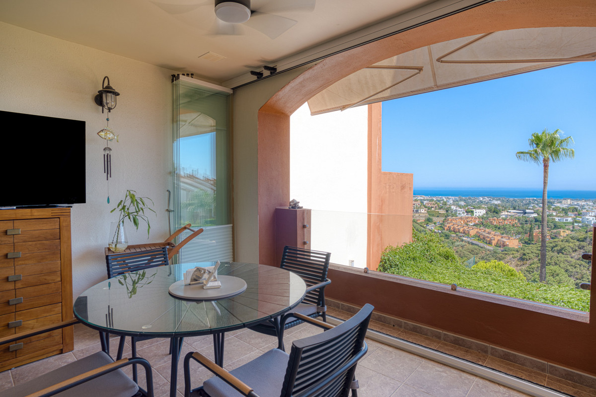 3 Bed Townhouse for sale in Benahavís Costa Del Sol, Málaga, Spain