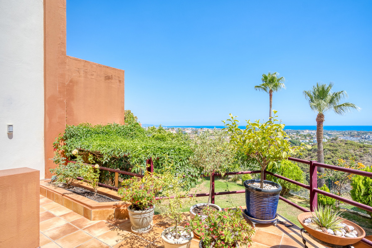 3 Bed Townhouse for sale in Benahavís Costa Del Sol, Málaga, Spain