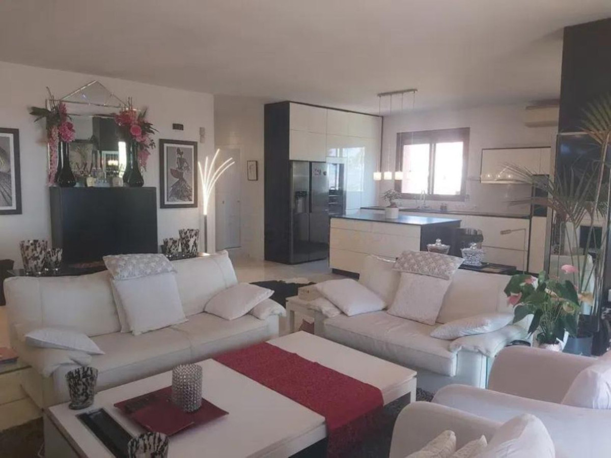3 Bed Apartment for sale in Marbella Costa Del Sol, Málaga, Spain
