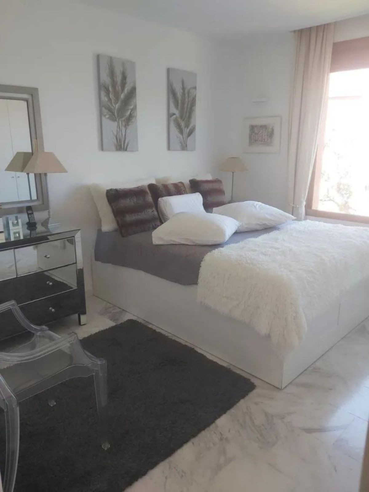 3 Bed Apartment for sale in Marbella Costa Del Sol, Málaga, Spain