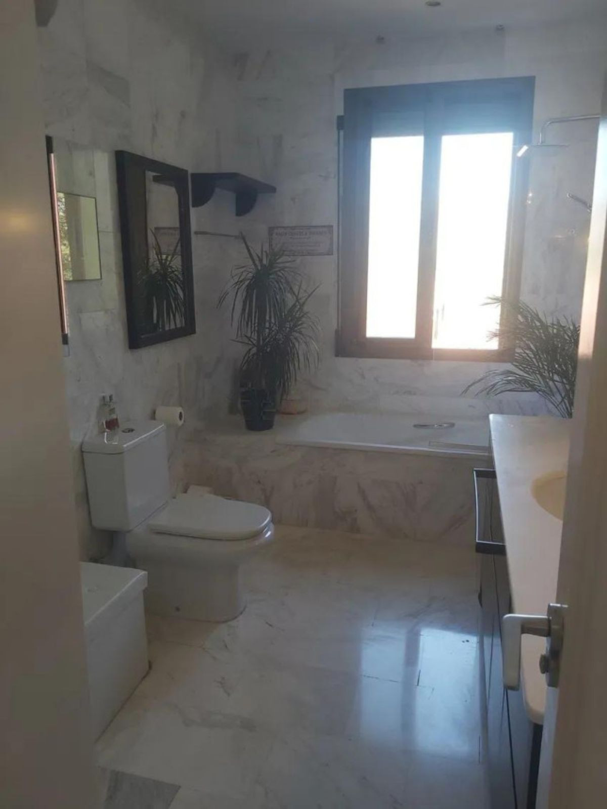 3 Bed Apartment for sale in Marbella Costa Del Sol, Málaga, Spain