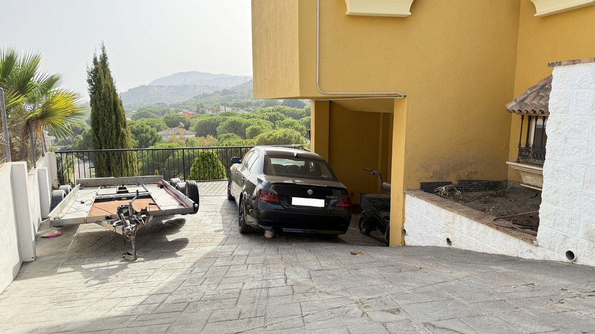 5 Bed Townhouse for sale in Alhaurín De La Torre Costa Del Sol, Málaga, Spain