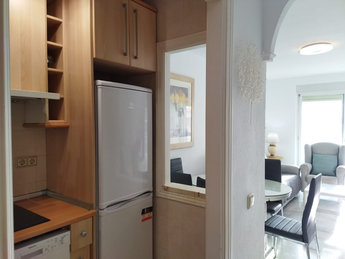 Se vende Apartamento Planta Media de 2 dormitorios en Costa Del Sol, Málaga, España