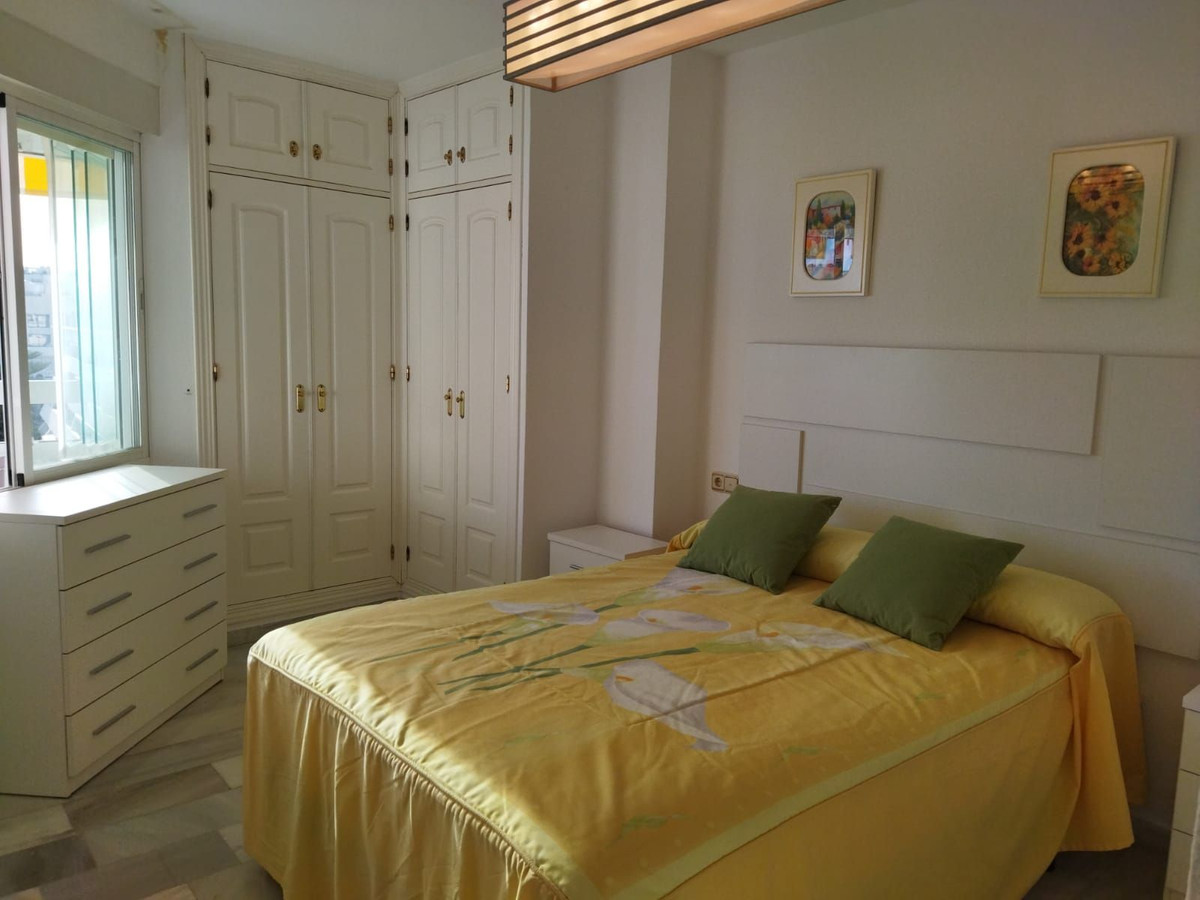 Se vende Apartamento Planta Media de 2 dormitorios en Costa Del Sol, Málaga, España