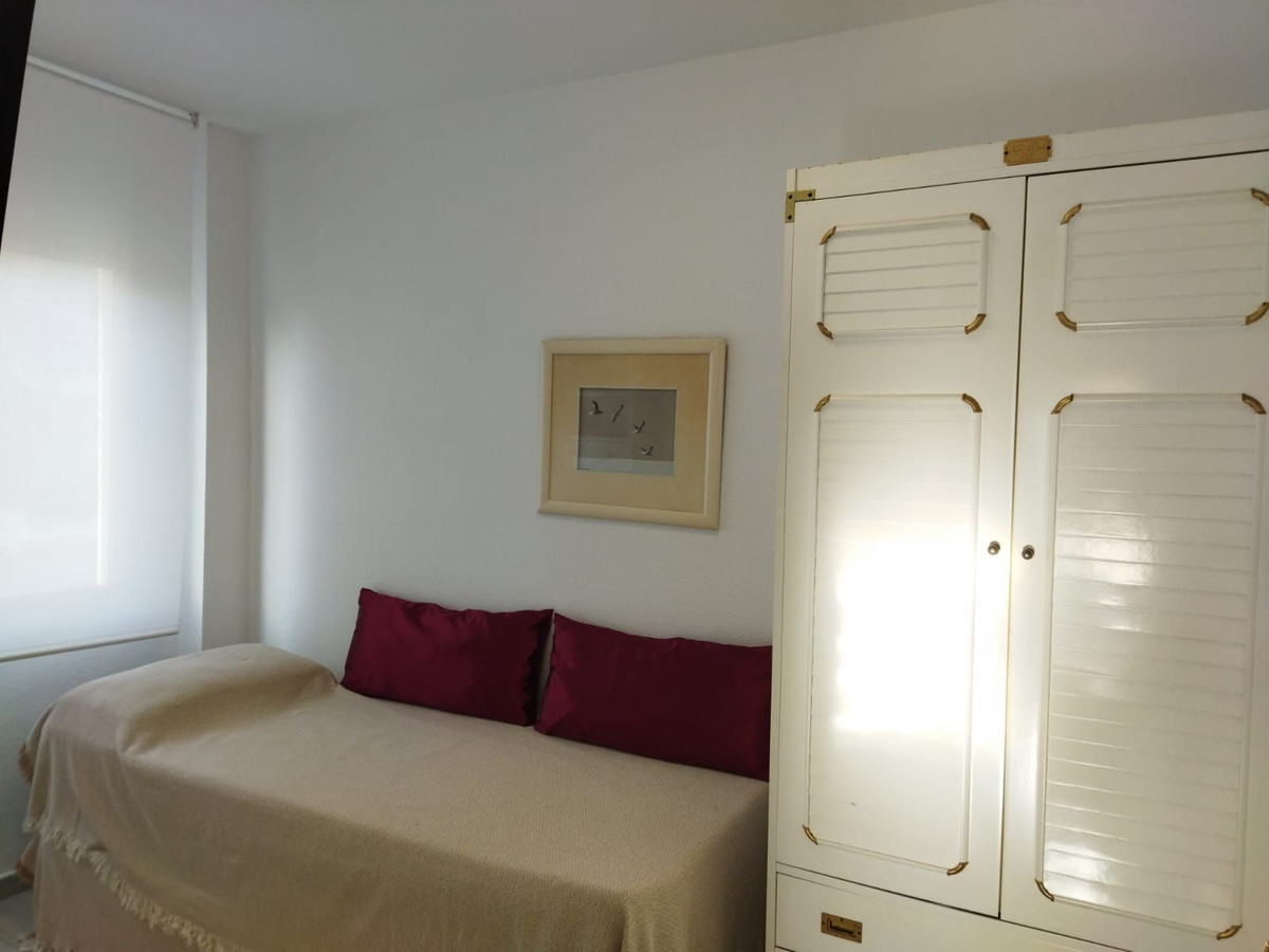 Se vende Apartamento Planta Media de 2 dormitorios en Costa Del Sol, Málaga, España