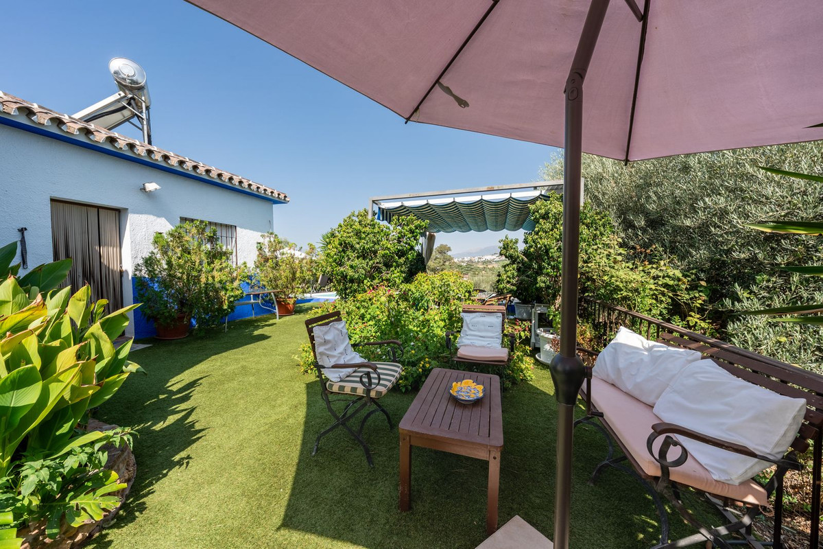 4 Bed Townhouse for sale in Coín Costa Del Sol, Málaga, Spain