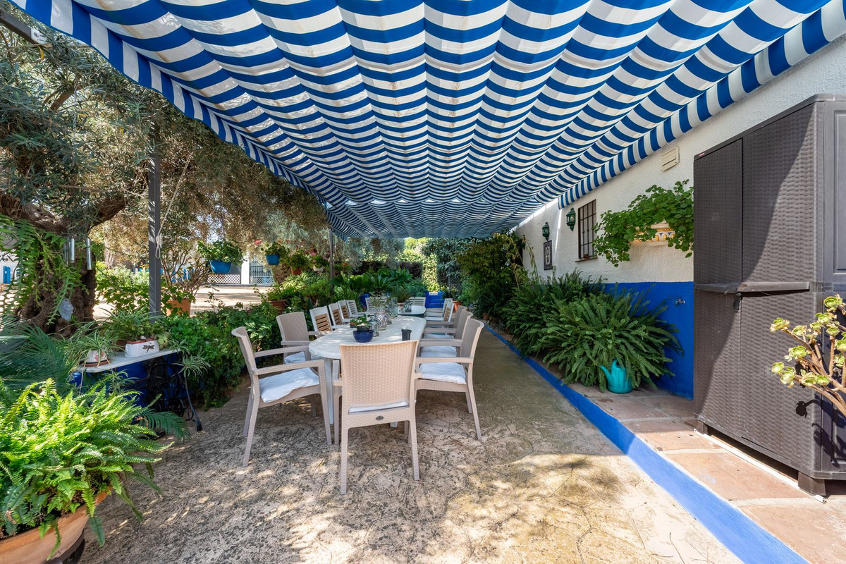 4 Bed Townhouse for sale in Coín Costa Del Sol, Málaga, Spain