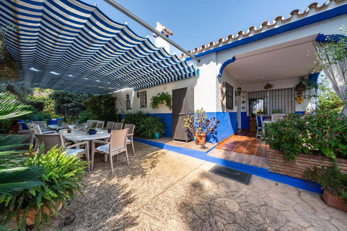 4 Bed Townhouse for sale in Coín Costa Del Sol, Málaga, Spain
